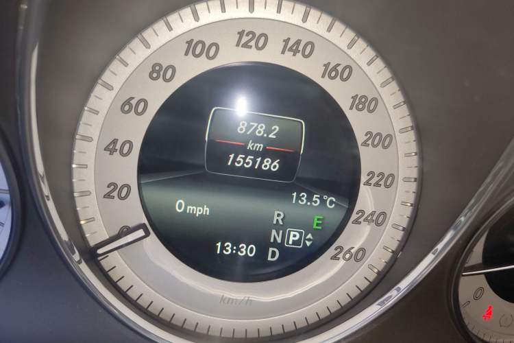 Used Mercedes-Benz GLK-Class 2014 GLK 200 Standard Model Odometer Close Up