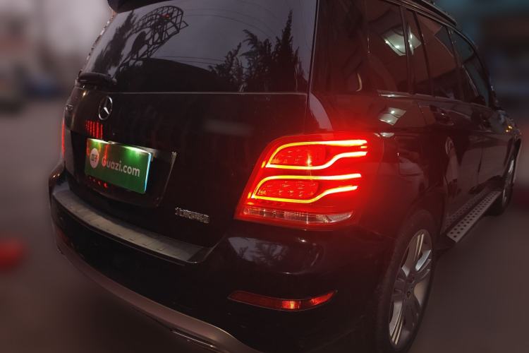 Used Mercedes-Benz GLK-Class 2014 GLK 260 4MATIC Dynamic Model Rear Right 45 Deg