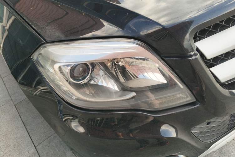 Used Mercedes-Benz GLK-Class 2014 GLK 260 4MATIC Dynamic Model Right Front Headlight