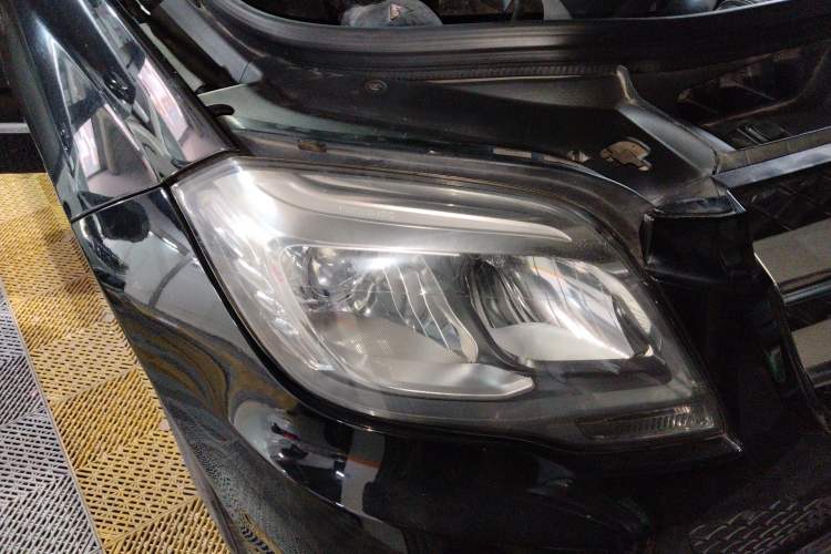 Used Mercedes-Benz GLK-Class 2014 GLK 200 Standard Model Right Front Headlight