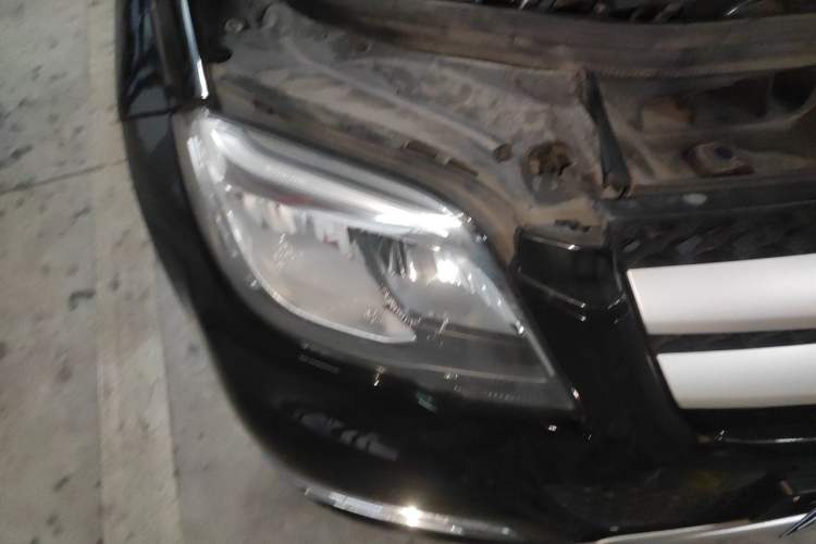 Used Mercedes-Benz GLK-Class 2014 GLK 260 4MATIC Dynamic Model Right Front Headlight