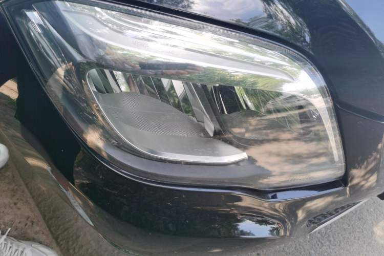 Used Mercedes-Benz GLK-Class 2014 GLK 260 4MATIC Dynamic Model Right Front Headlight