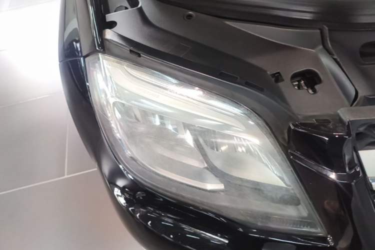 Used Mercedes-Benz GLK-Class 2014 GLK 200 Standard Model Right Front Headlight