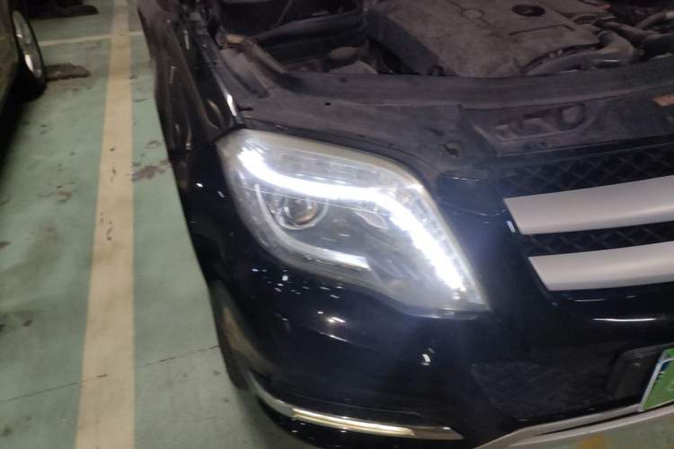 Used Mercedes-Benz GLK-Class 2014 GLK 260 4MATIC Dynamic Model Right Front Headlight