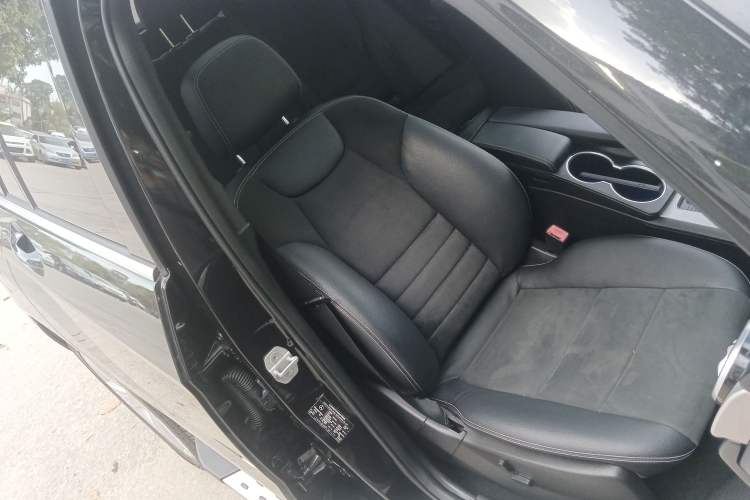 Used Mercedes-Benz GLK-Class 2014 GLK 200 Standard Model Right Front Seat