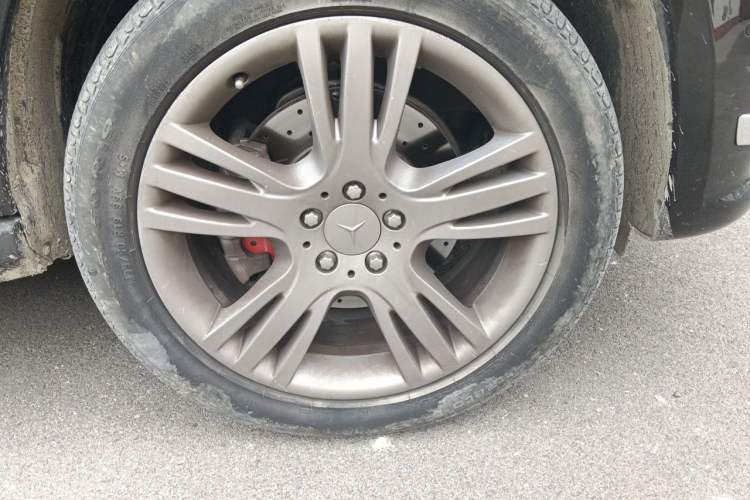 Used Mercedes-Benz GLK-Class 2014 GLK 260 4MATIC Dynamic Model Right Front Wheel Hub