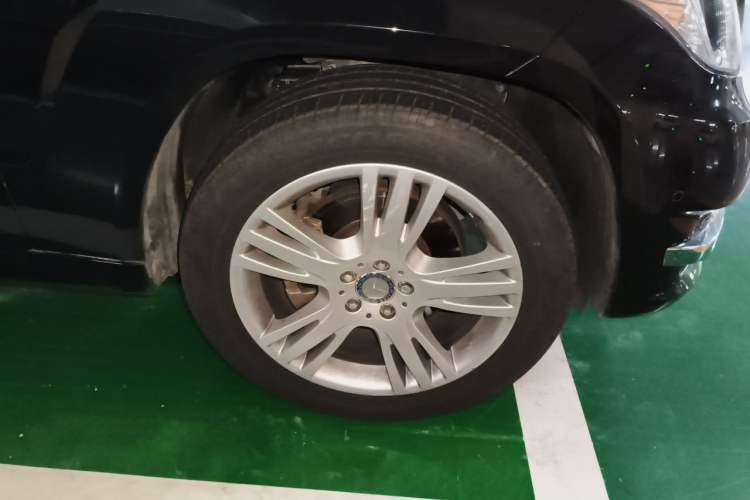 Used Mercedes-Benz GLK-Class 2014 GLK 200 Standard Model Right Front Wheel Hub