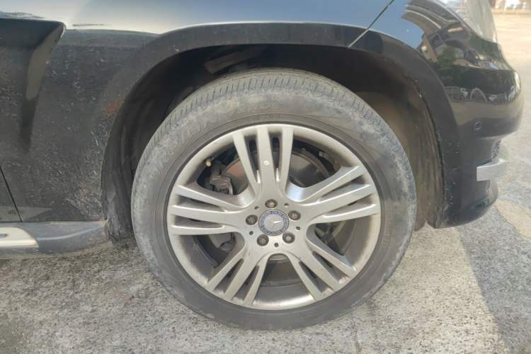 Used Mercedes-Benz GLK-Class 2014 GLK 260 4MATIC Dynamic Model Right Front Wheel Hub