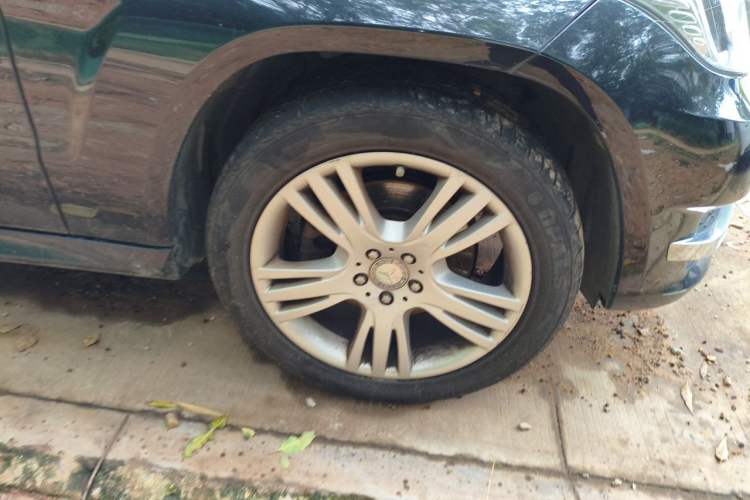Used Mercedes-Benz GLK-Class 2014 GLK 260 4MATIC Dynamic Model Right Front Wheel Hub