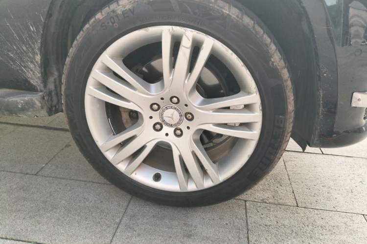 Used Mercedes-Benz GLK-Class 2014 GLK 260 4MATIC Dynamic Model Right Front Wheel Hub