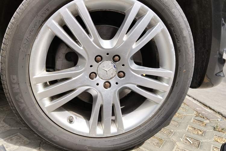 Used Mercedes-Benz GLK-Class 2014 GLK 200 Standard Model Right Front Wheel Hub