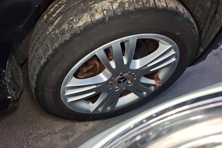 Used Mercedes-Benz GLK-Class 2014 GLK 200 Standard Model Right Front Wheel Hub