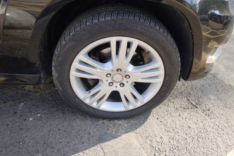 Used Mercedes-Benz GLK-Class 2014 GLK 200 Standard Model Right Front Wheel Hub