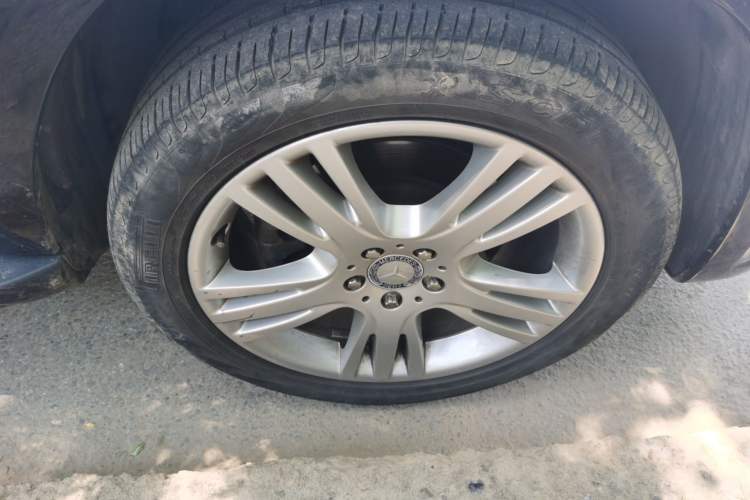 Used Mercedes-Benz GLK-Class 2014 GLK 260 4MATIC Dynamic Model Right Front Wheel Hub