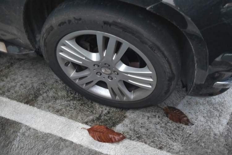 Used Mercedes-Benz GLK-Class 2014 GLK 260 4MATIC Dynamic Model Right Front Wheel Hub