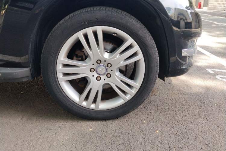 Used Mercedes-Benz GLK-Class 2014 GLK 200 Standard Model Right Front Wheel Hub