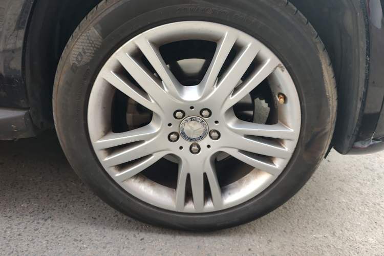 Used Mercedes-Benz GLK-Class 2014 GLK 200 Standard Model Right Front Wheel Hub