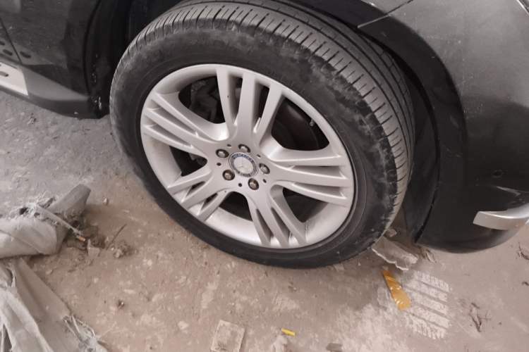 Used Mercedes-Benz GLK-Class 2014 GLK 260 4MATIC Dynamic Model Right Front Wheel Hub