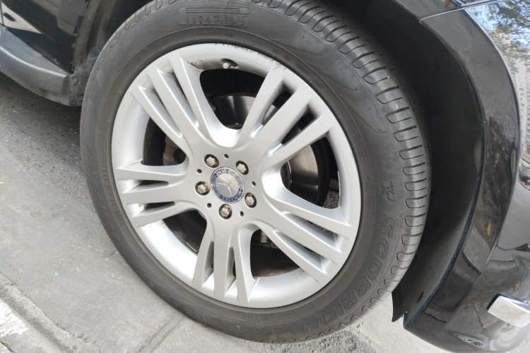 Used Mercedes-Benz GLK-Class 2014 GLK 260 4MATIC Dynamic Model Right Front Wheel Hub