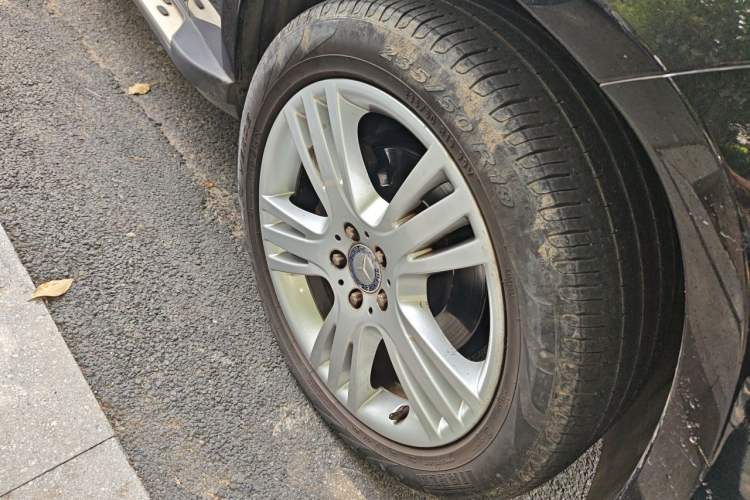 Used Mercedes-Benz GLK-Class 2014 GLK 260 4MATIC Dynamic Model Right Front Wheel Hub