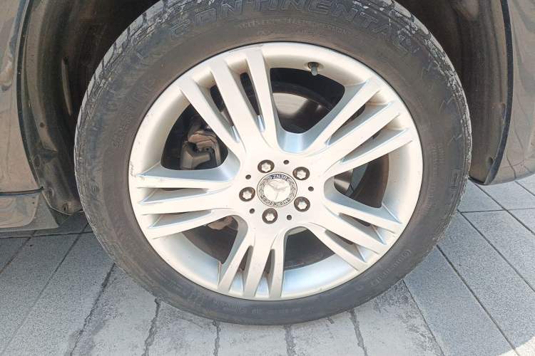 Used Mercedes-Benz GLK-Class 2014 GLK 200 Standard Model Right Front Wheel Hub