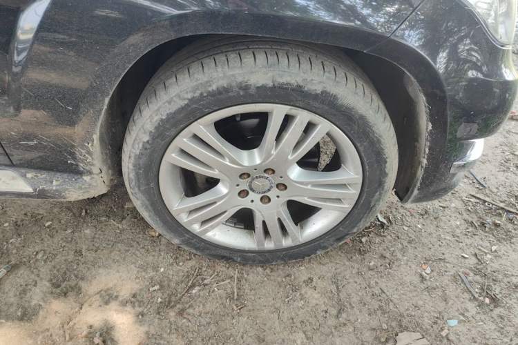 Used Mercedes-Benz GLK-Class 2014 GLK 260 4MATIC Dynamic Model Right Front Wheel Hub