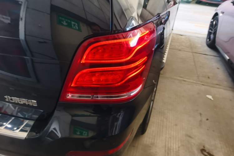 Used Mercedes-Benz GLK-Class 2014 GLK 200 Standard Model Right Rear Taillight
