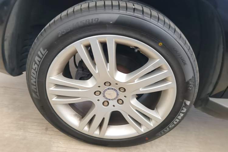 Used Mercedes-Benz GLK-Class 2014 GLK 200 Standard Model Right Rear Wheel Hub