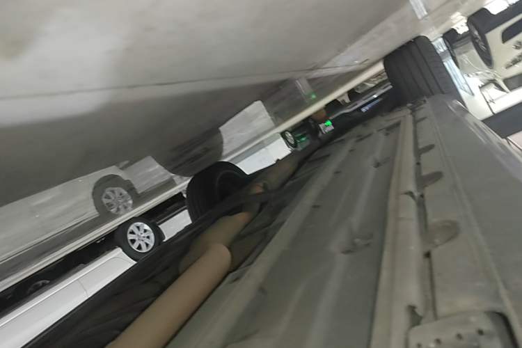 Used Mercedes-Benz GLK-Class 2014 GLK 200 Standard Model Right Side Sill
