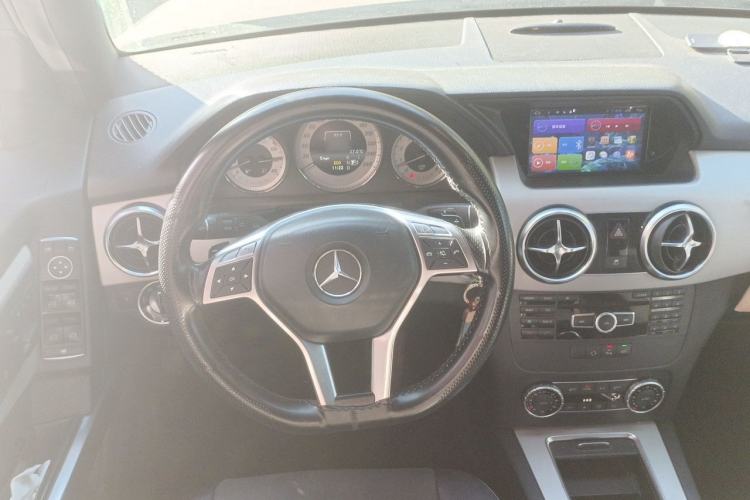 Used Mercedes-Benz GLK-Class 2014 GLK 200 Standard Model Steering Wheel