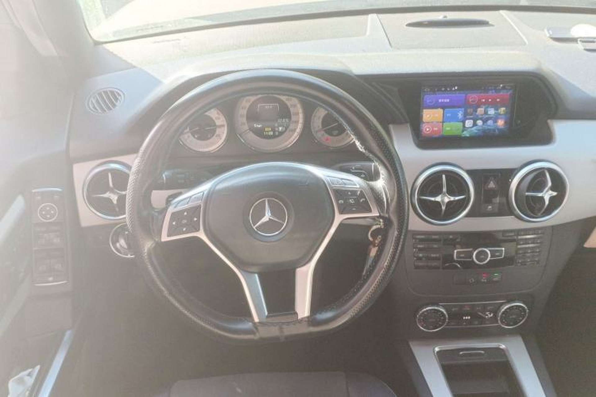 Used Mercedes-Benz GLK-Class 2014 GLK 200 Standard Model Steering Wheel