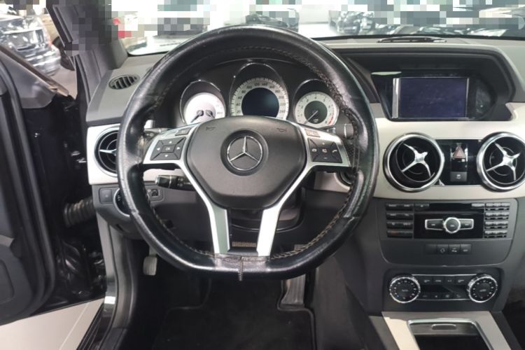 Used Mercedes-Benz GLK-Class 2014 GLK 200 Standard Model Steering Wheel