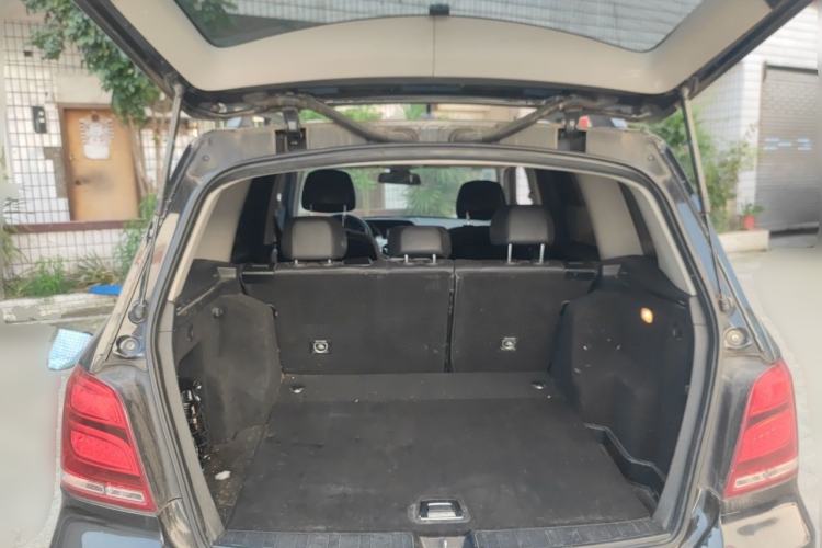 Used Mercedes-Benz GLK-Class 2014 GLK 260 4MATIC Dynamic Model Trunk