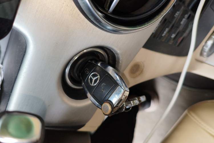 Used Mercedes-Benz GLK-Class 2014 GLK 260 4MATIC Dynamic Model Vehicle Key