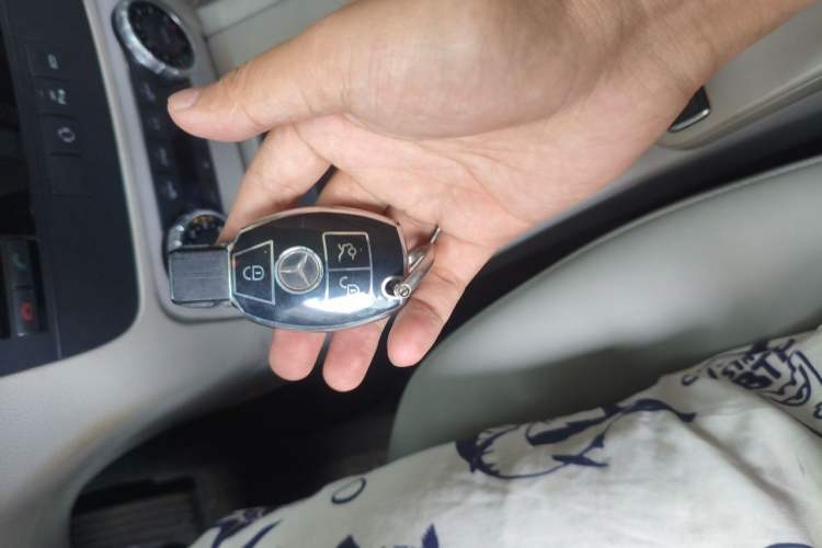 Used Mercedes-Benz GLK-Class 2014 GLK 260 4MATIC Dynamic Model Vehicle Key