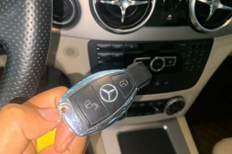 Used Mercedes-Benz GLK-Class 2014 GLK 200 Standard Model Vehicle Key