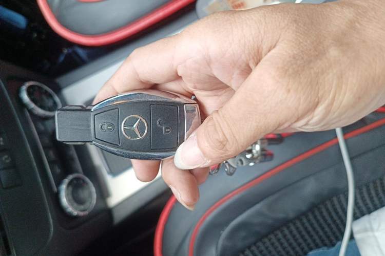 Used Mercedes-Benz GLK-Class 2014 GLK 200 Standard Model Vehicle Key