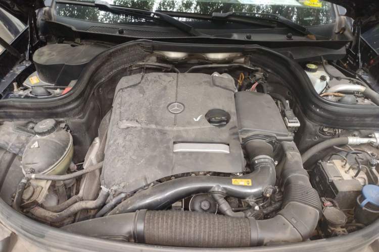 Used Mercedes-Benz GLK-Class 2014 GLK 260 4MATIC Dynamic Model Engine Bay