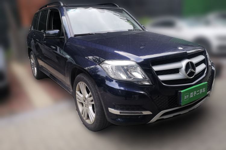 Used Mercedes-Benz GLK-Class 2014 GLK 260 4MATIC Dynamic Model Front Right 45 Deg