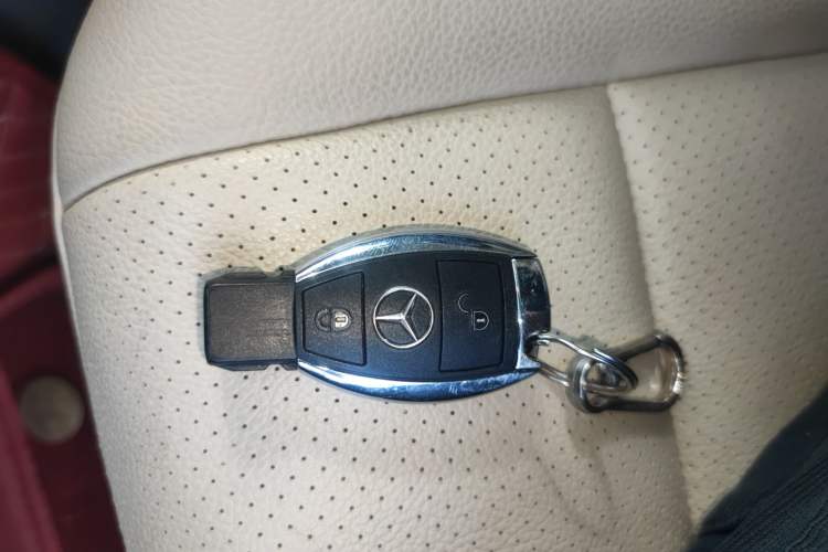 Used Mercedes-Benz GLK-Class 2014 GLK 260 4MATIC Dynamic Model Interior 1