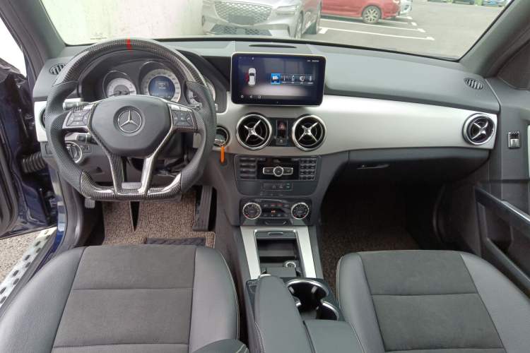 Used Mercedes-Benz GLK-Class 2014 GLK 200 Standard Model Interior 1