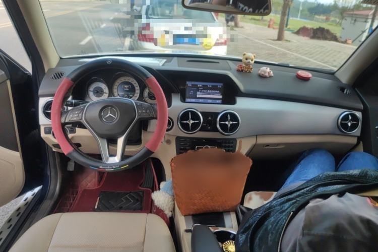 Used Mercedes-Benz GLK-Class 2014 GLK 260 4MATIC Dynamic Model Interior 2