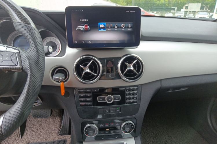 Used Mercedes-Benz GLK-Class 2014 GLK 200 Standard Model Interior 3
