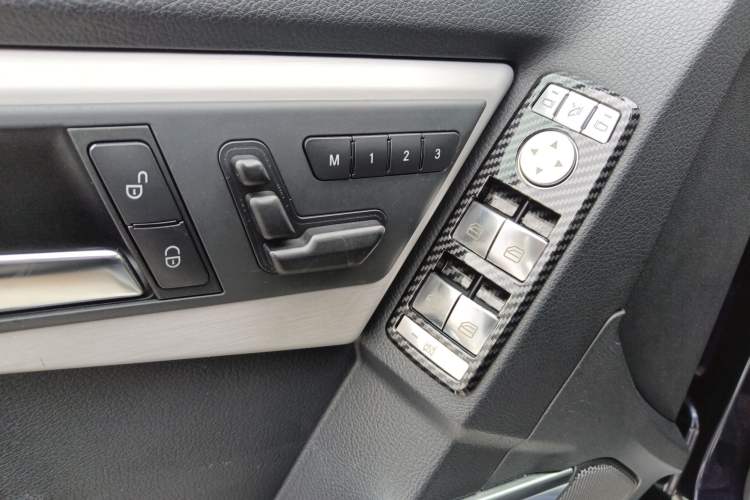 Used Mercedes-Benz GLK-Class 2014 GLK 200 Standard Model Interior 9