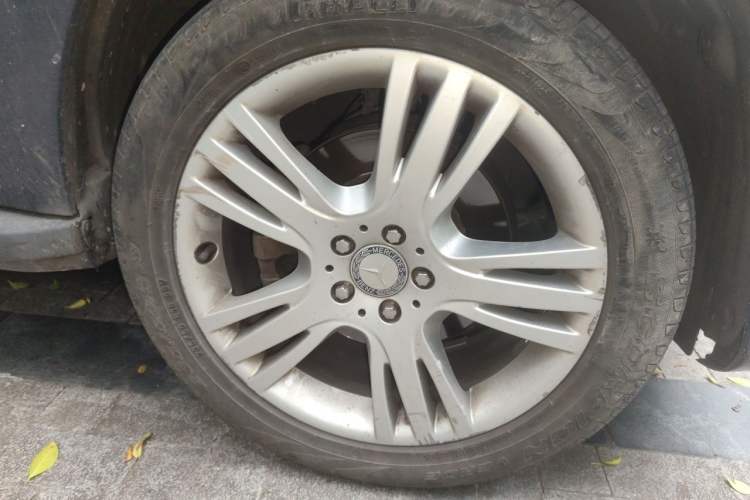Used Mercedes-Benz GLK-Class 2014 GLK 260 4MATIC Dynamic Model Right Front Wheel Hub