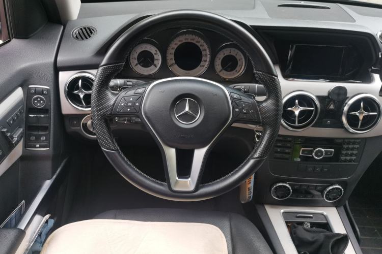 Used Mercedes-Benz GLK-Class 2014 GLK 260 4MATIC Dynamic Model Steering Wheel
