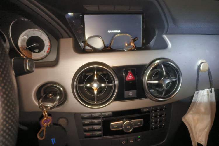 Used Mercedes-Benz GLK-Class 2014 GLK 200 Standard Model Audio And AC Panel