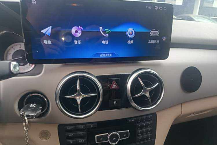 Used Mercedes-Benz GLK-Class 2014 GLK 200 Standard Model Audio And AC Panel