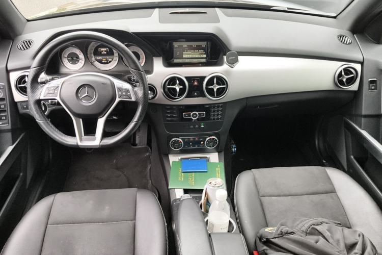 Used Mercedes-Benz GLK-Class 2014 GLK 200 Standard Model Center Console