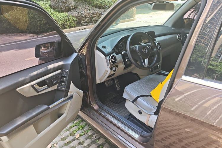 Used Mercedes-Benz GLK-Class 2014 GLK 260 4MATIC Dynamic Model Driver Seat